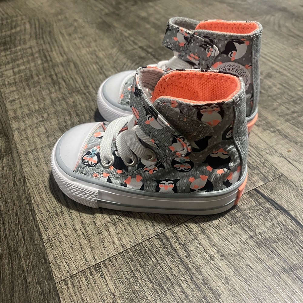 Penguin converse size 2